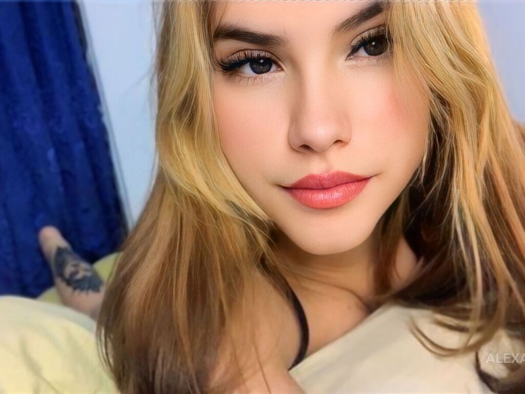 Alexa Cooper